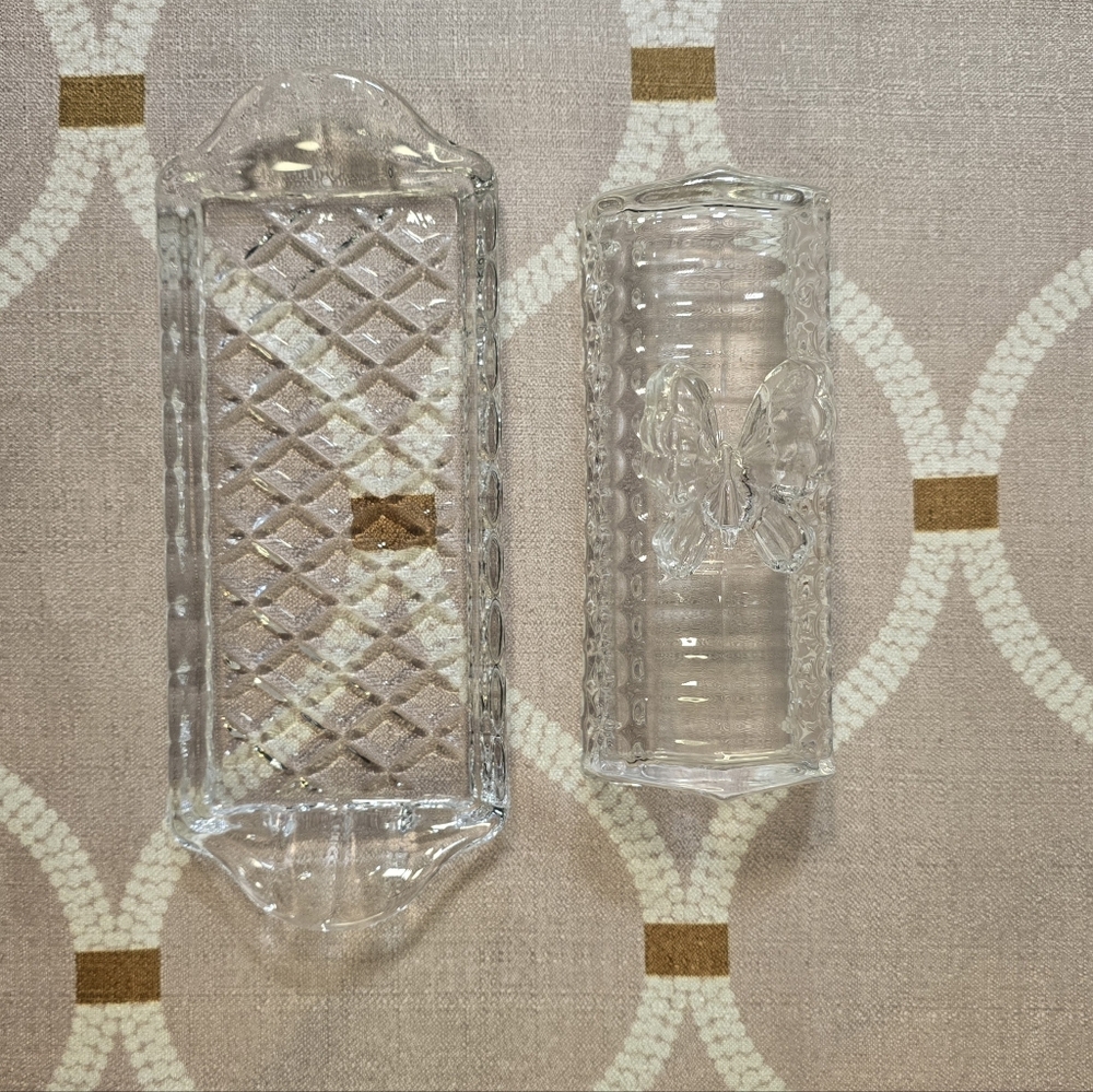 Vintage Clear Crystal Glass Butter Dish with Butterfly Handle on Lid - Picture 10 of 12